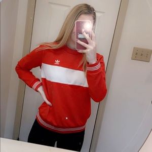 Adidas crewneck💜